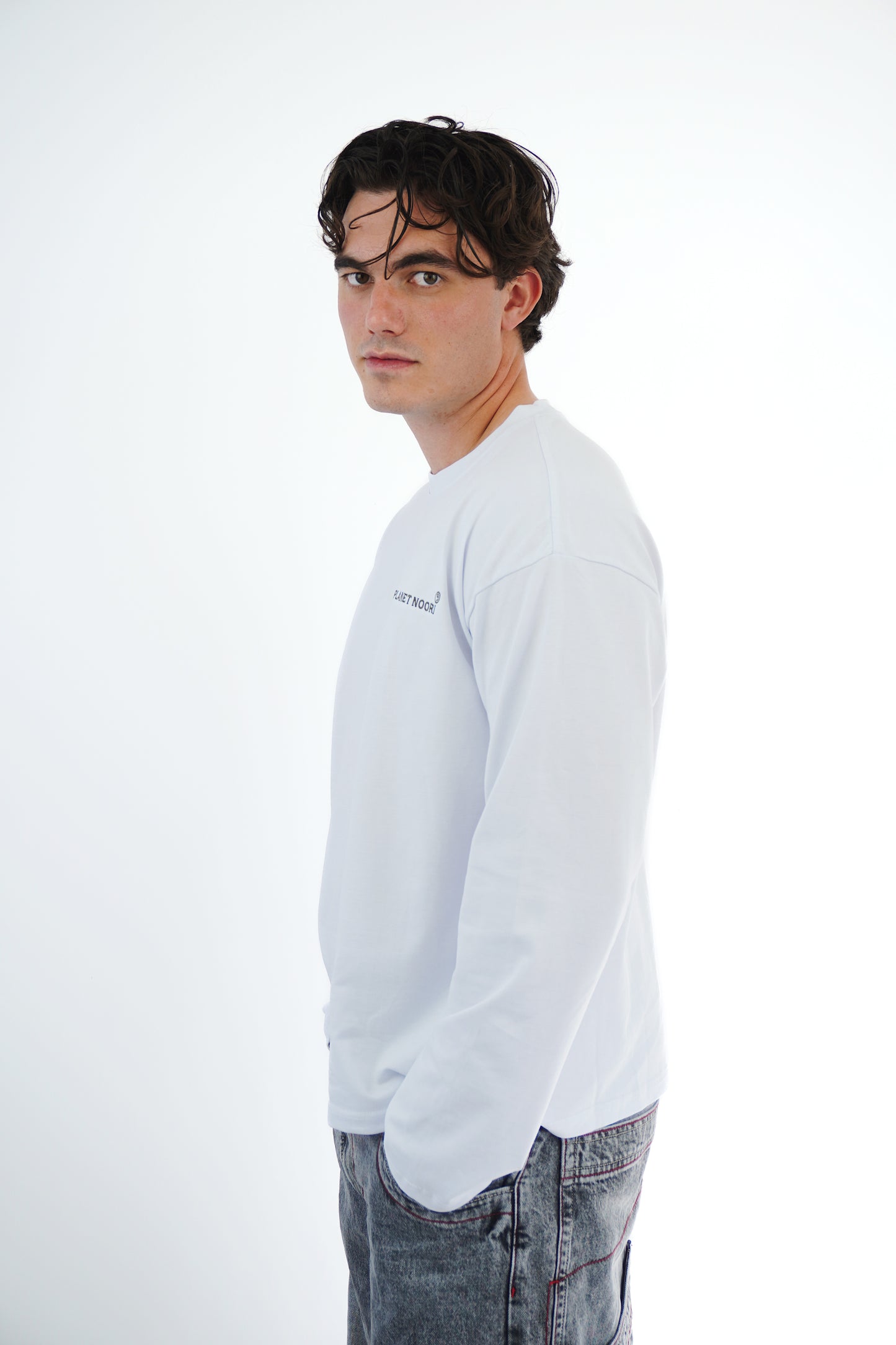 Planet Noori Long Sleeve - White